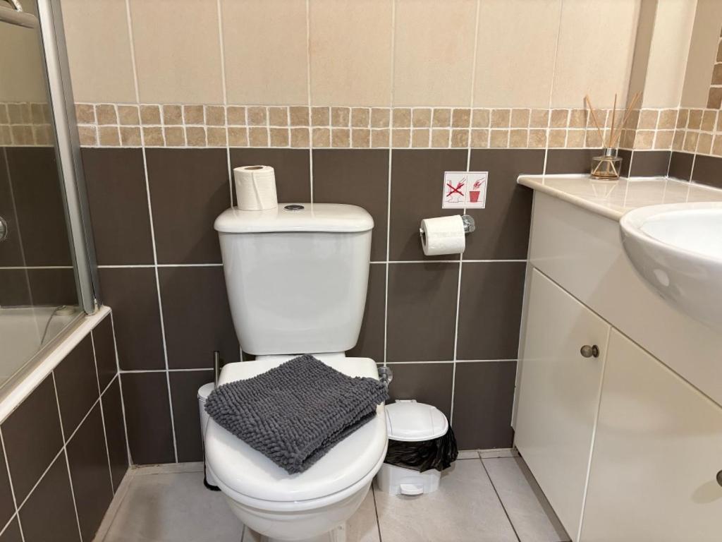 Cozy Apartment In Paphos Beautiful Complex 外观 照片
